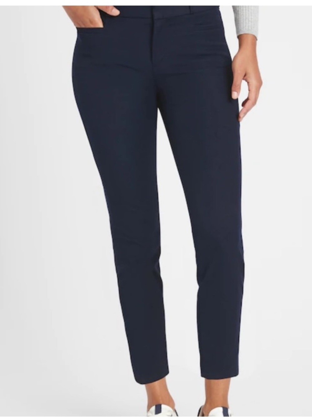 Banana Republic Sloan Pant. Size 00P. New with tags.